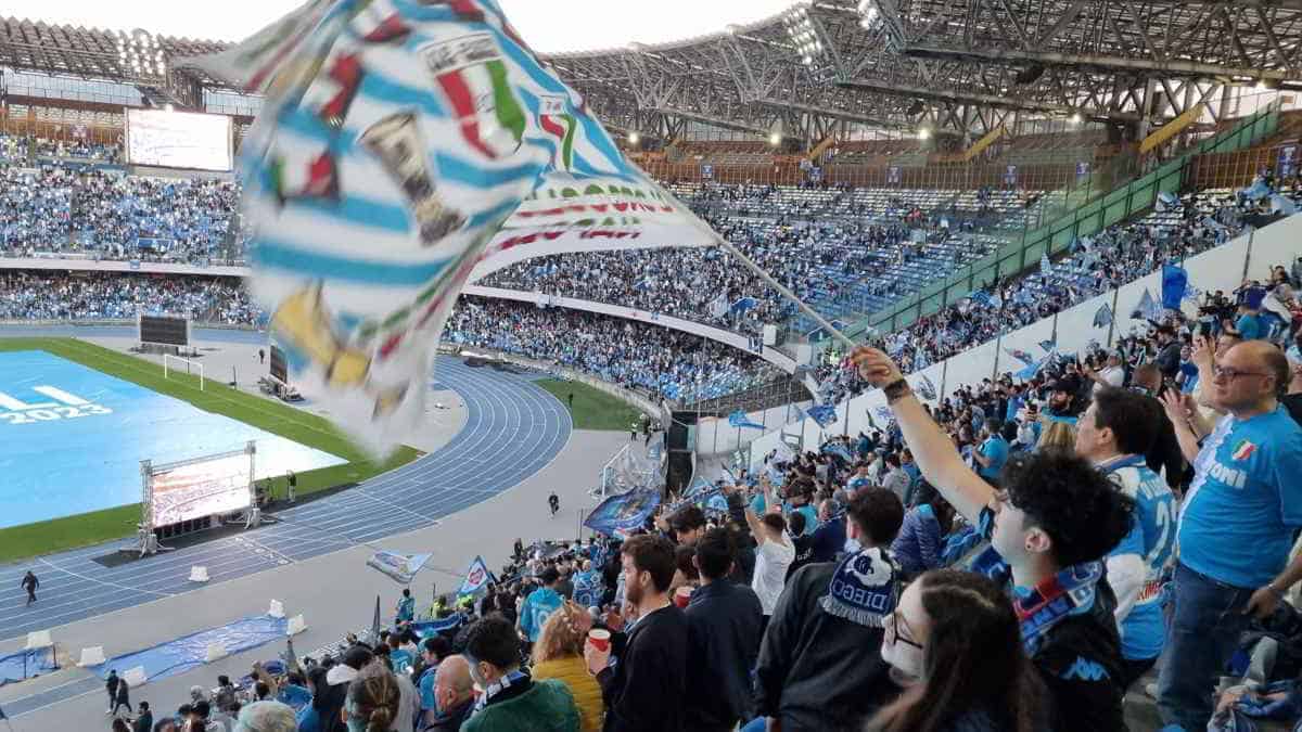 I giocatori del Napoli esultano al Maradona, pronto per Napoli-Torino