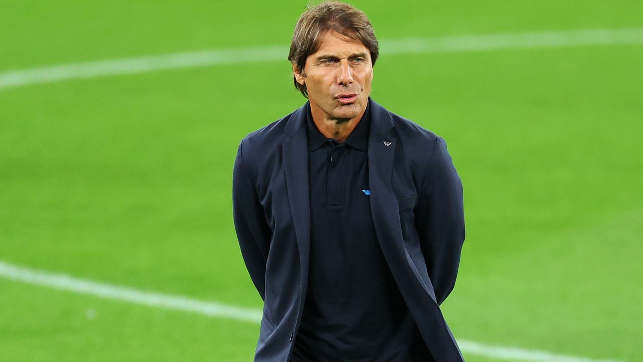 Conte coferenza Napoli Eintracht