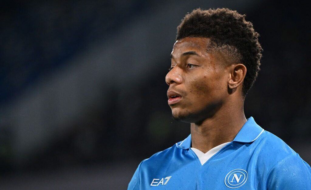 Napoli, infortunio Neres: salta anche la Fiorentina