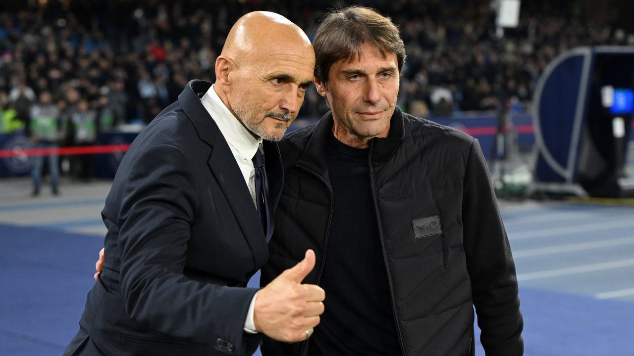 Napoli-Juventus 2-1, Conte batte Spalletti Napoli-Juventus 2-1, Conte batte Spalletti
