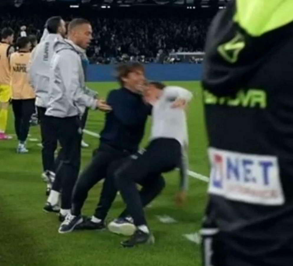 Napoli, lo scudetto non è un’utopia: i messaggi di Conte infiammano lo spogliatoio