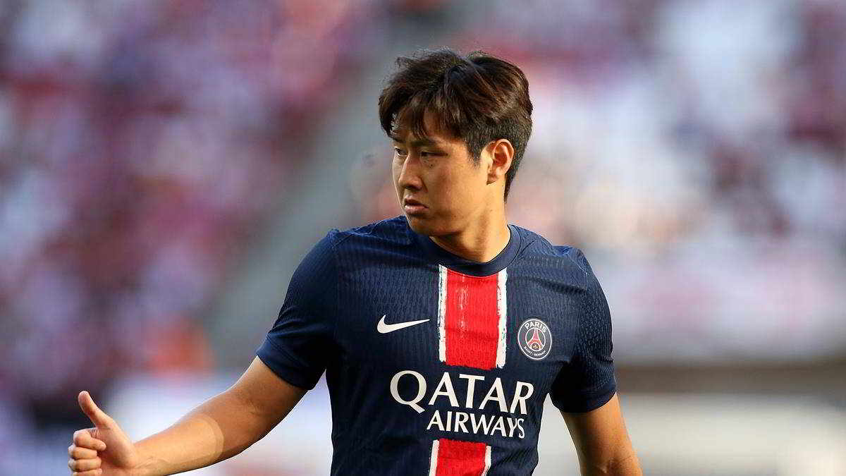 Napoli, idea Kang-in Lee dal PSG: Manna valuta il jolly coreano