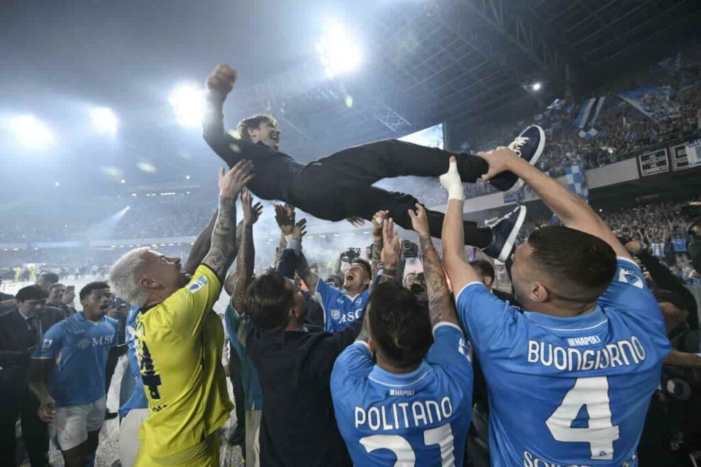 Conte-Napoli: l'indizio social del club che fa sognare i tifosi