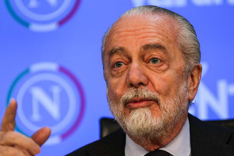 Aurelio De Laurentiis del Napoli contro la UEFA Aurelio De Laurentiis del Napoli contro la UEFA