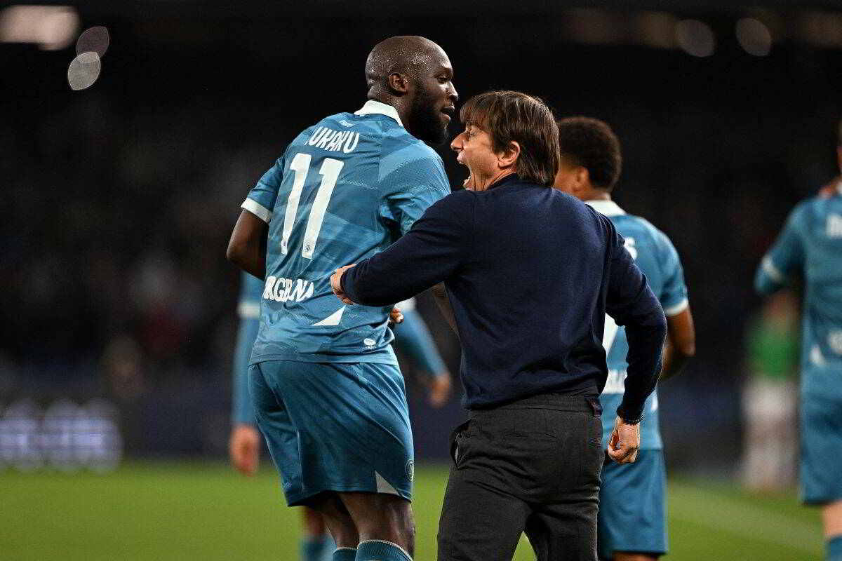 Lukaku: "Conte rimanea Napoli, farò di tutto" Lukaku: "Conte rimanea Napoli, farò di tutto"