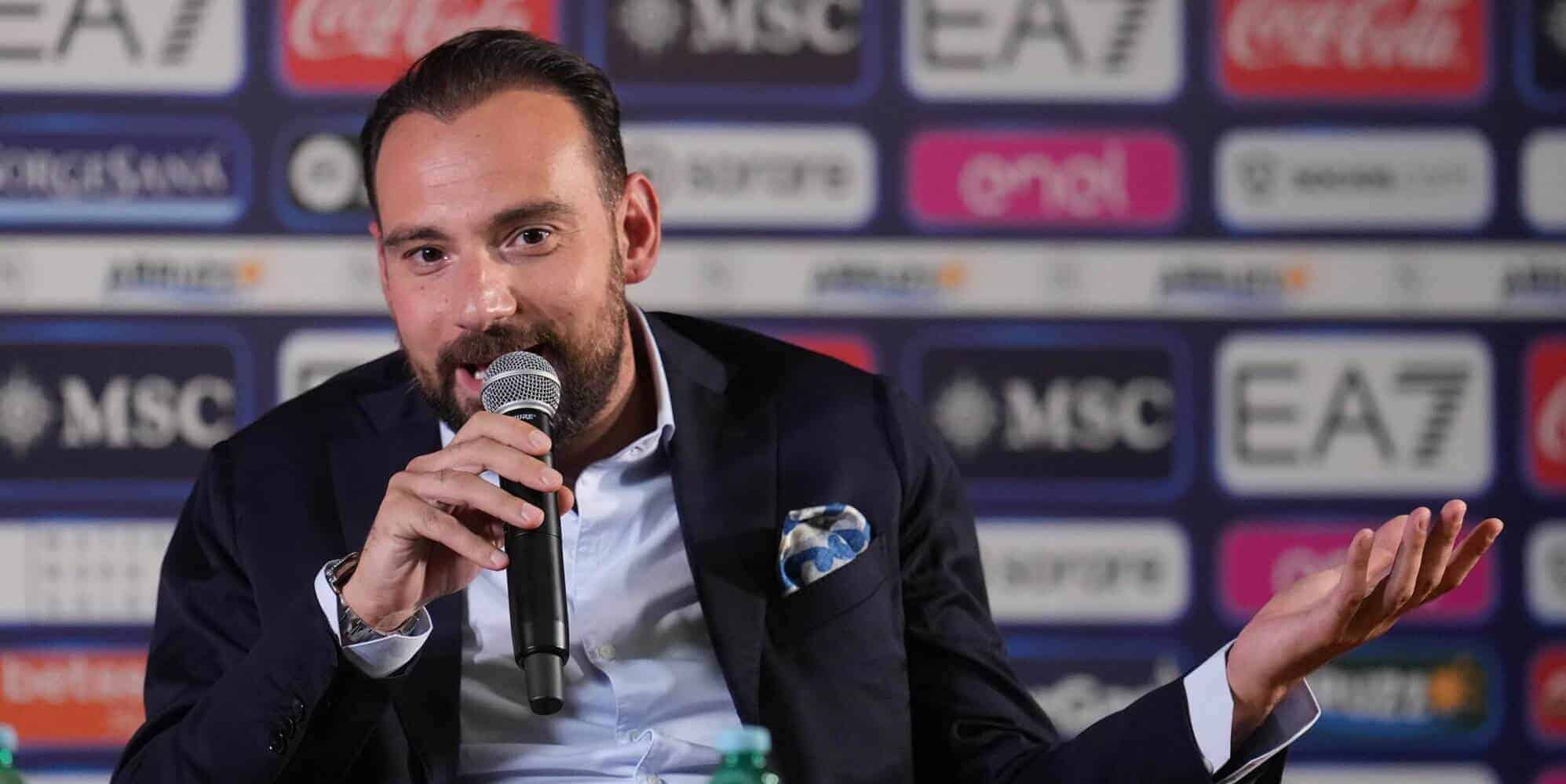 De Bruyne Napoli visite mediche data firma DS del Napoli Giovanni Manna durante una conferenza stampa