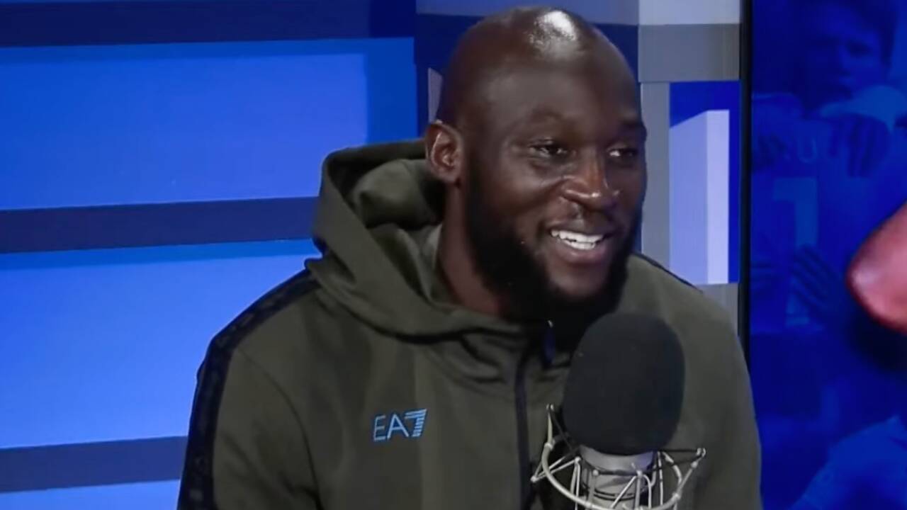Lukaku: "Resto al Napoli, mi ha voluto quando nessuno mi cercava. Vi svelo una cosa su De Bruyne" Lukaku: "Resto al Napoli, mi ha voluto quando nessuno mi cercava. Vi svelo una cosa su De Bruyne"