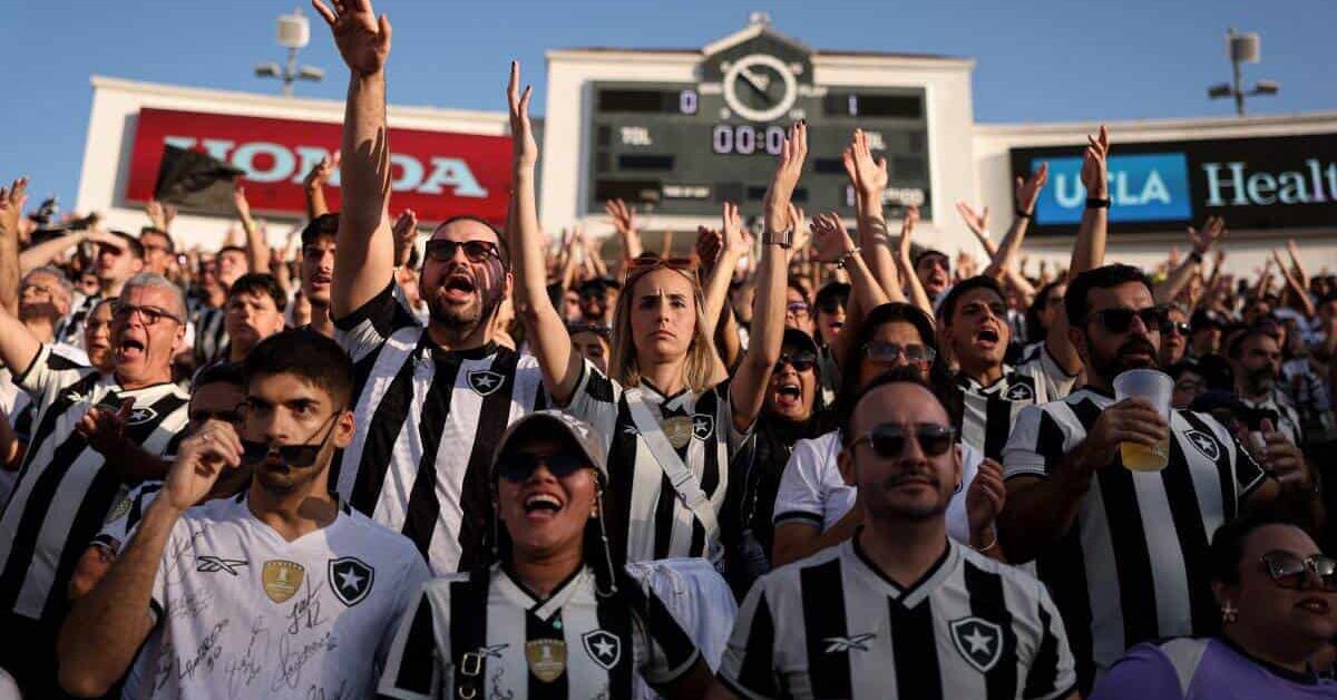 Tifosi del Botafogo sfottono l'Inter: il coro virale al mondiale per club
