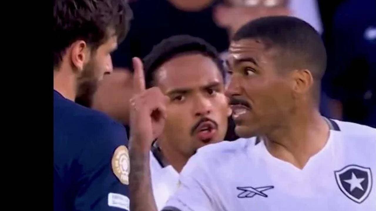 Allan e Kvara: lite tra ex Napoli al Mondiale Club Allan e Kvara: lite tra ex Napoli al Mondiale Club