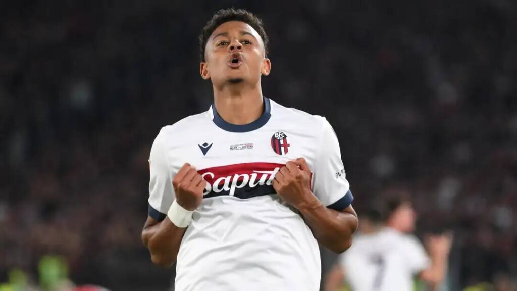 L'attaccante del Bologna Dan Ndoye in azione durante una partita di Serie A