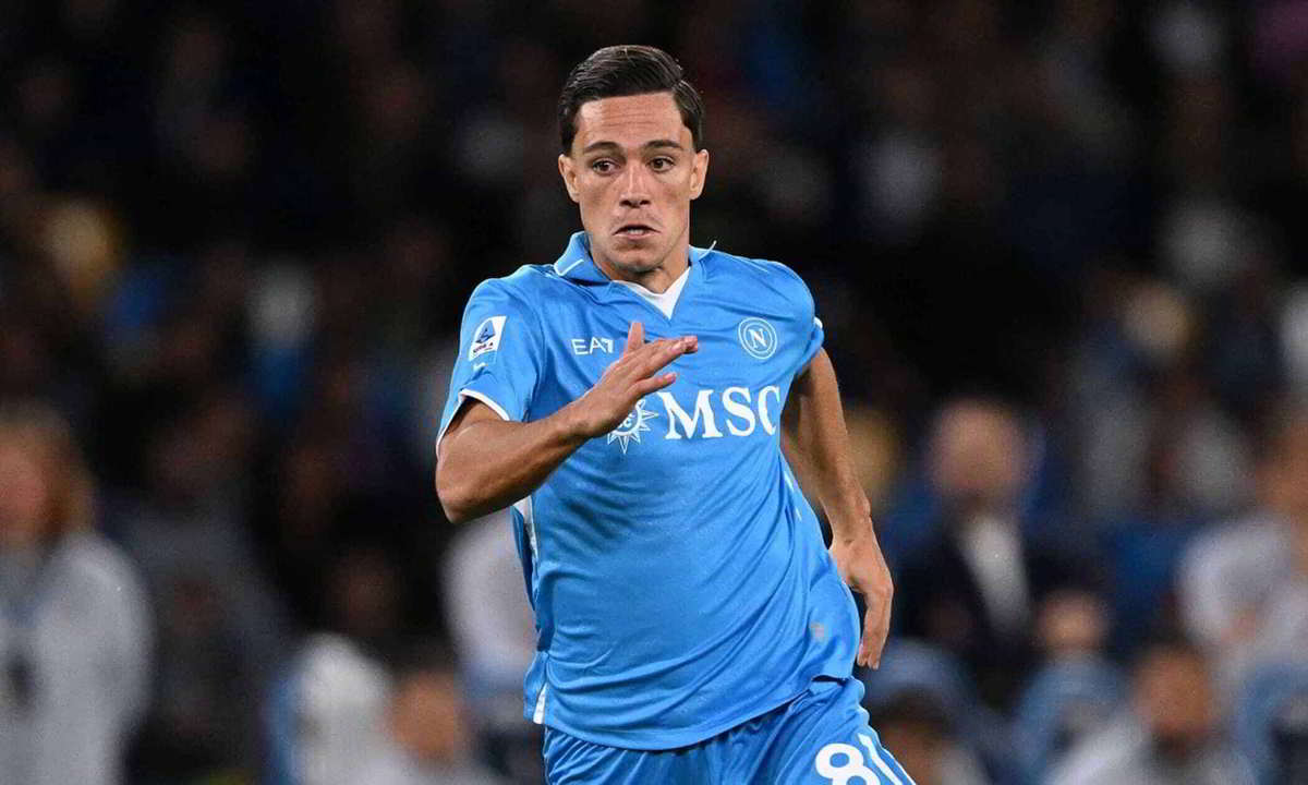 Raspadori trascinatore ma l'Atletico Madrid chiama | Il Napoli fissa il prezzo Raspadori trascinatore ma l'Atletico Madrid chiama | Il Napoli fissa il prezzo