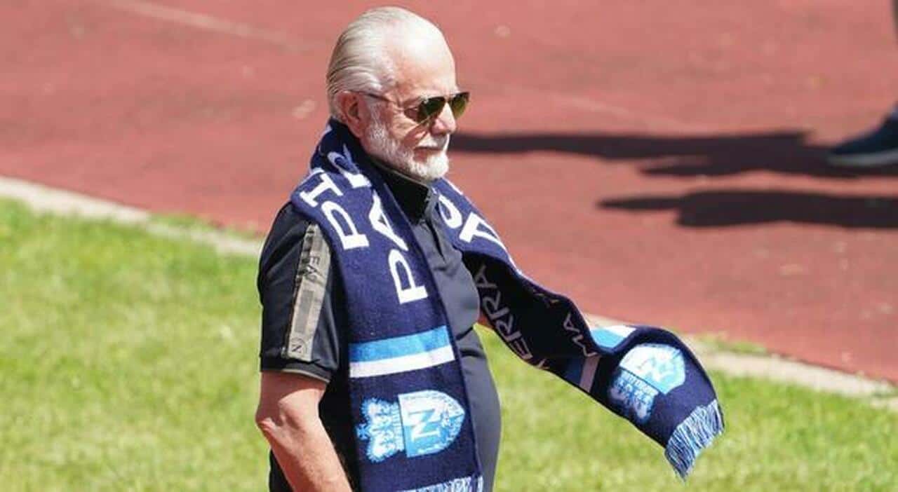 De Laurentiis a sorpresa: "L'ho visto e ho firmato" | Poi l'attacco frontale alla Lega Calcio