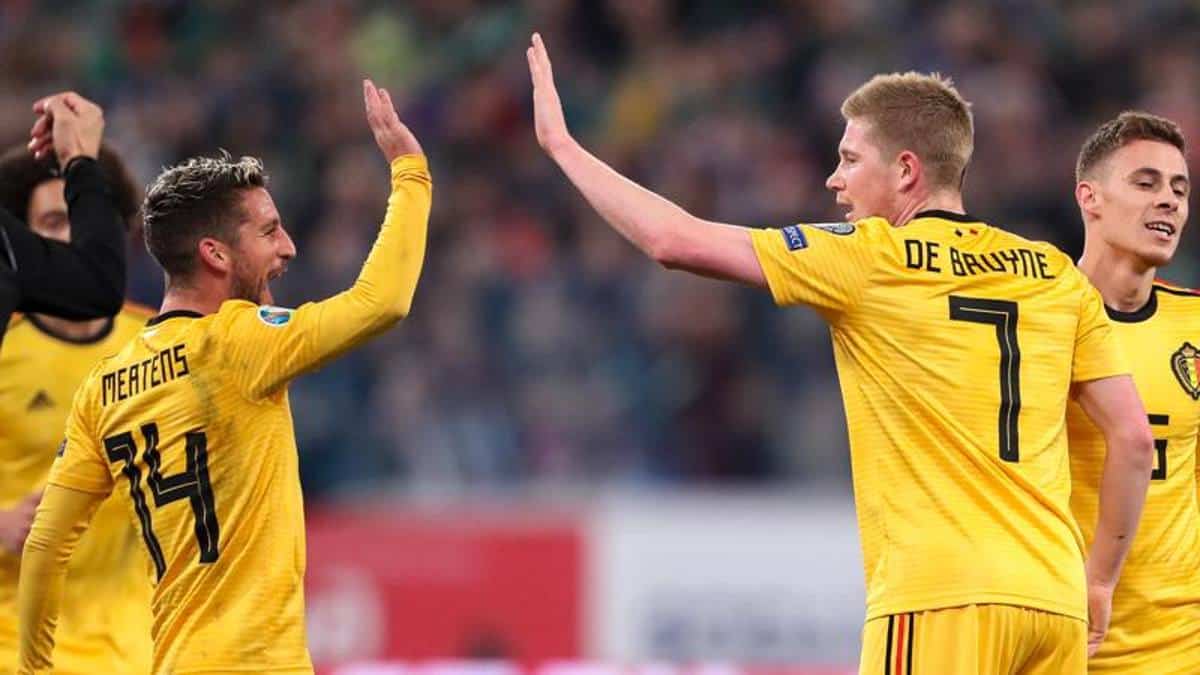 De Bruyne e la rivelazione su Mertens: "9 anni fa capii tutto di Napoli" | L'amore dei tifosi fa la differenza