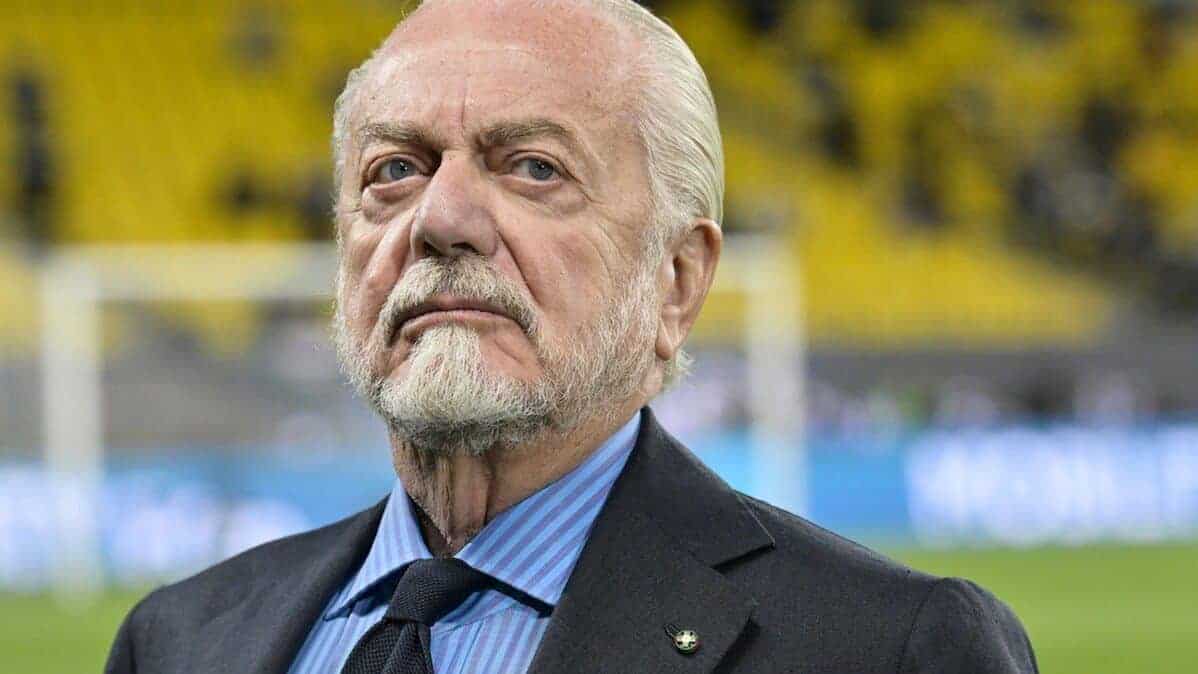 Napoli, il brand corre: la strategia di De Laurentiis convince anche fuori dal campo