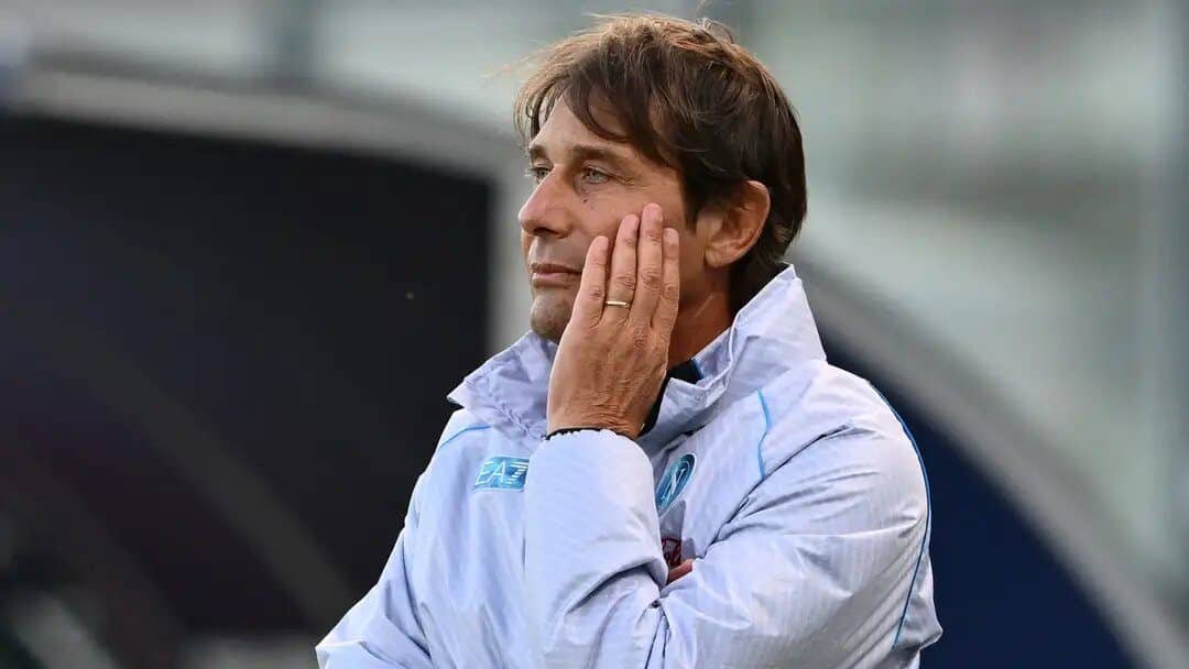 Napoli, Conte ride dopo le sconfitte: la sua spiegazione