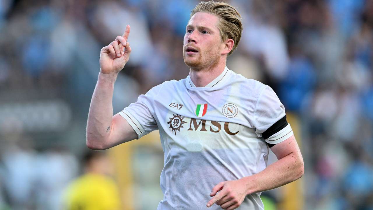Napoli, De Bruyne è ancora un fuoriclasse: goal e assist