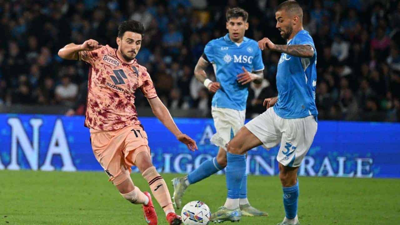 Ritorno a sorpresa, il Napoli riapre per Elmas: il macedone ha già detto sì Ritorno a sorpresa, il Napoli riapre per Elmas: il macedone ha già detto sì