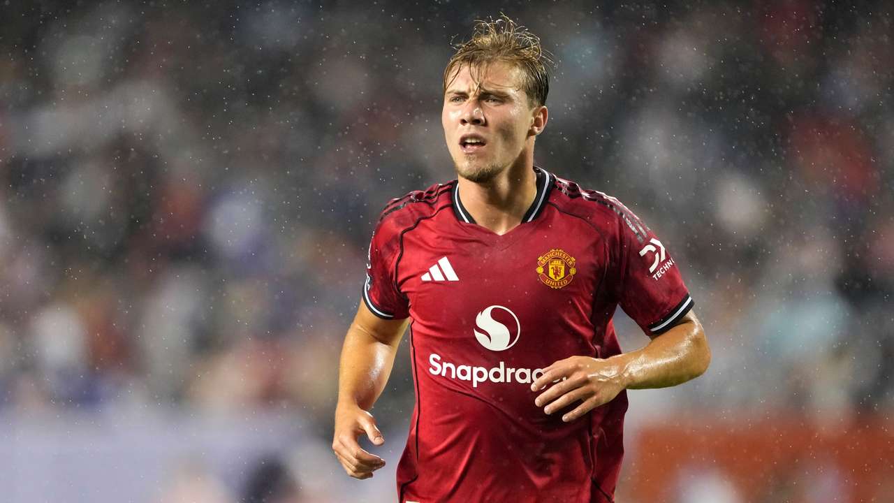 Napoli, nuovo attaccante dopo lo stop di Lukaku: Hojlund in pole. La verità su Vlahovic