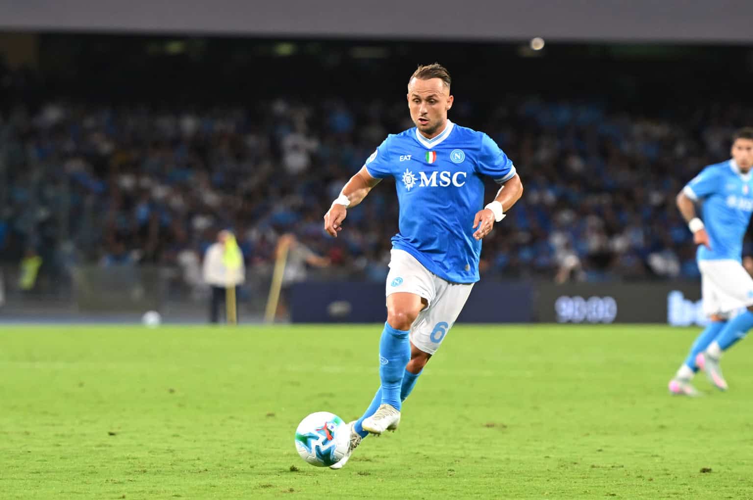 La visione di gioco di Lobotka illumina le giocate degli azzurri nel campionato 2025. La visione di gioco di Lobotka illumina le giocate degli azzurri nel campionato 2025.