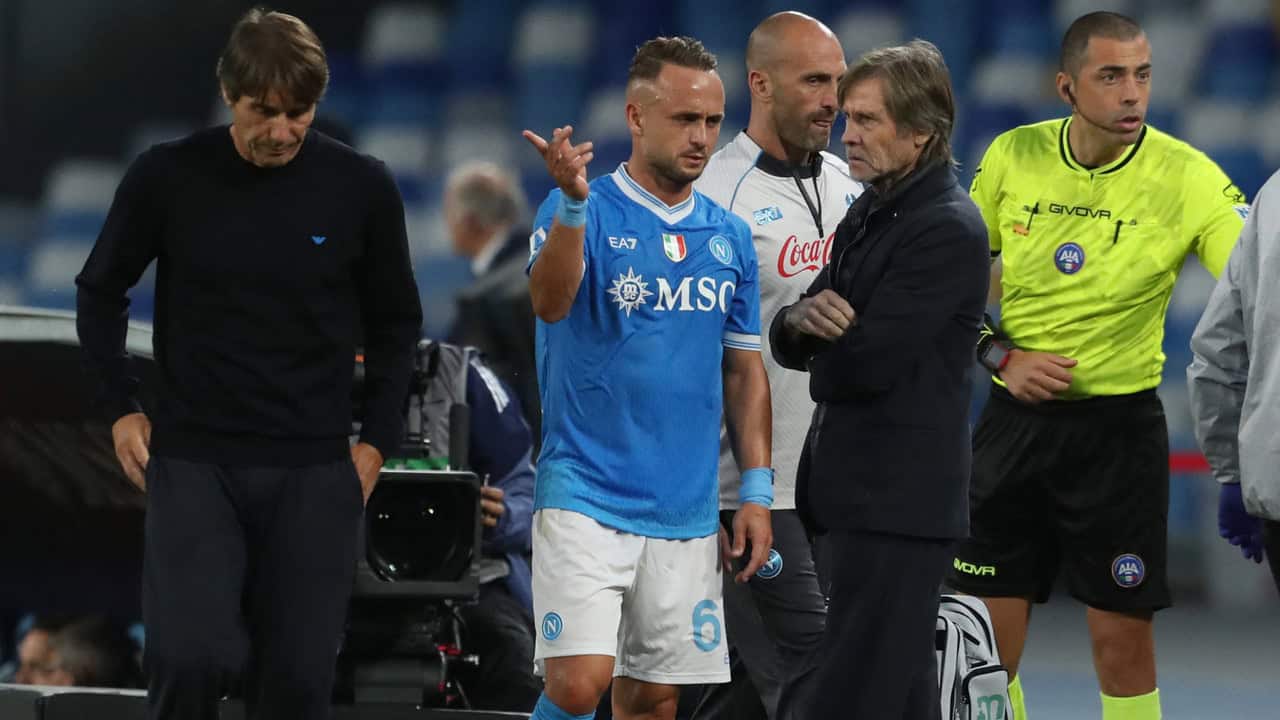 Ansia Napoli, Lobotka e Politano ko: cosa trapela sulle loro condizioni Ansia Napoli, Lobotka e Politano ko: cosa trapela sulle loro condizioni