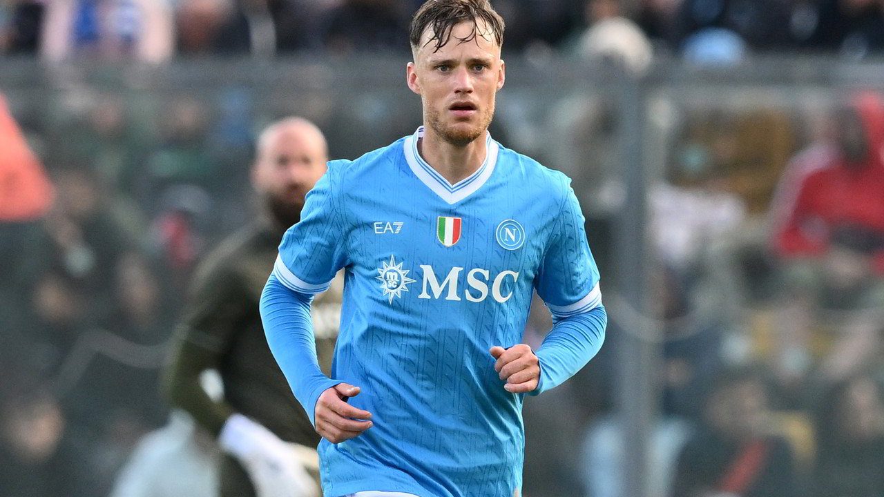 Bologna Napoli: La strana parabola di Beukema Bologna Napoli: La strana parabola di Beukema