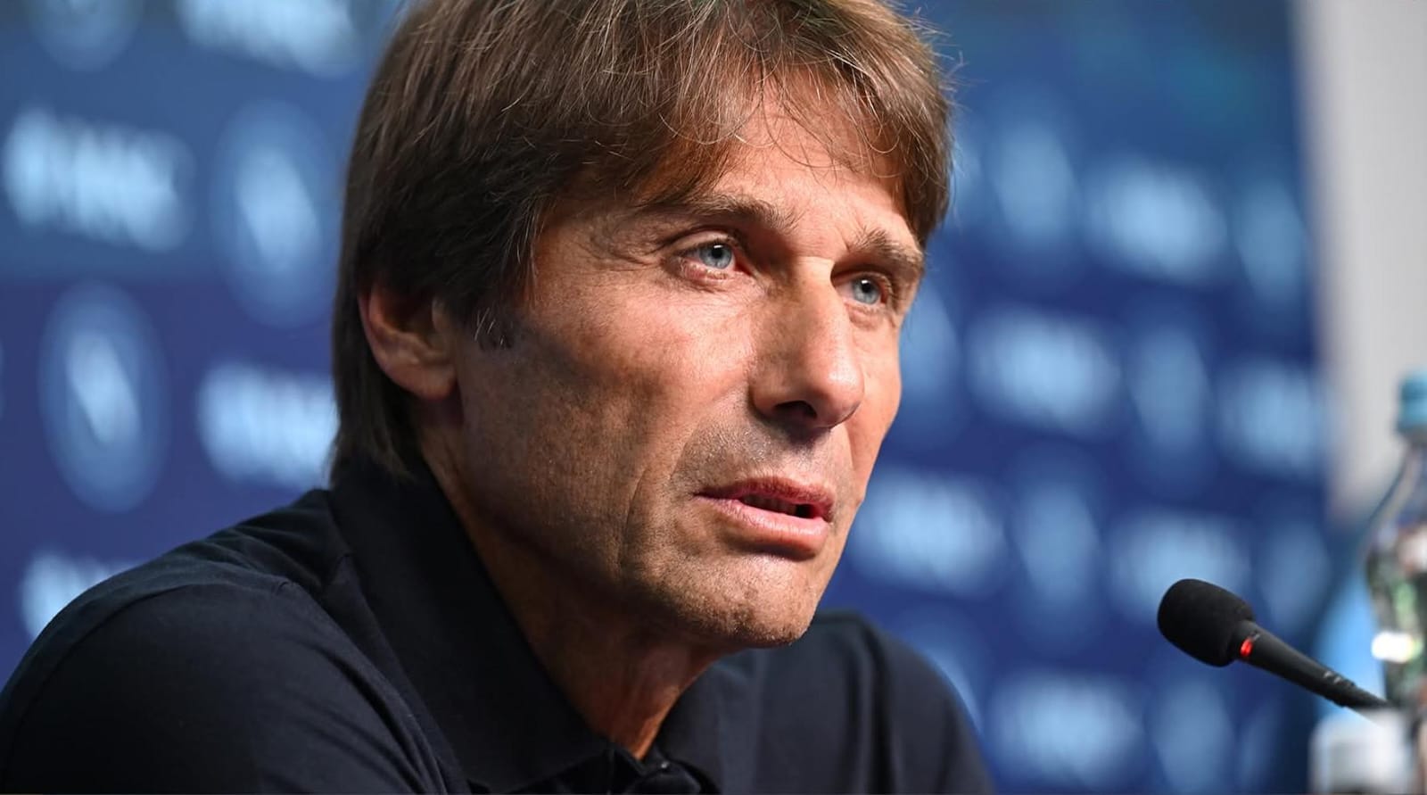 Napoli frena ma Conte stupisce tutti: “Sono più contento oggi”. La mossa del tecnico che nessuno si aspettava Napoli frena ma Conte stupisce tutti: “Sono più contento oggi”. La mossa del tecnico che nessuno si aspettava