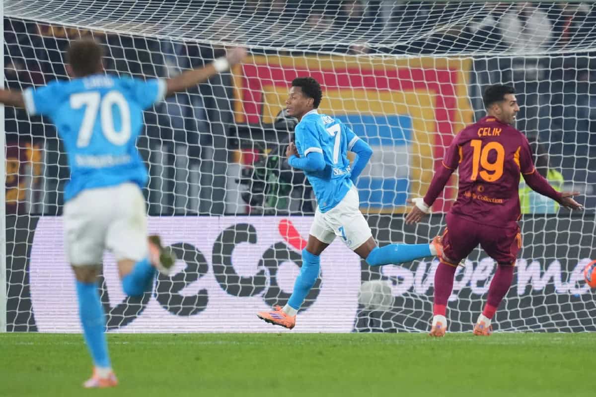  David Neres gol Roma Napoli esultanza classifica Serie A 