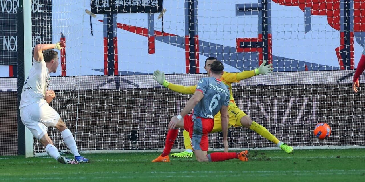 Rasmus Hojlund doppietta Cremonese Napoli esultanza gol