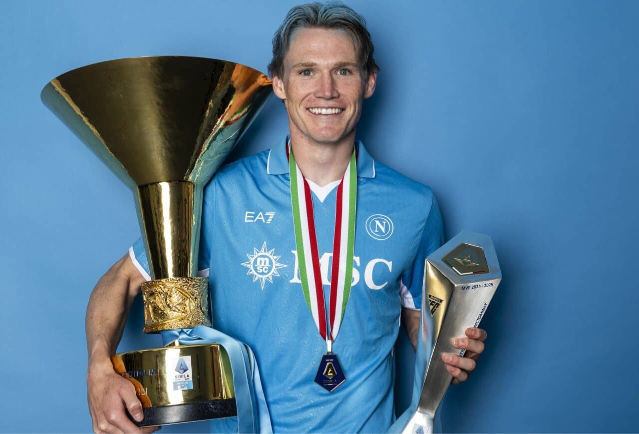 Scott McTominay MVP Serie A 2025 Napoli trofeo 