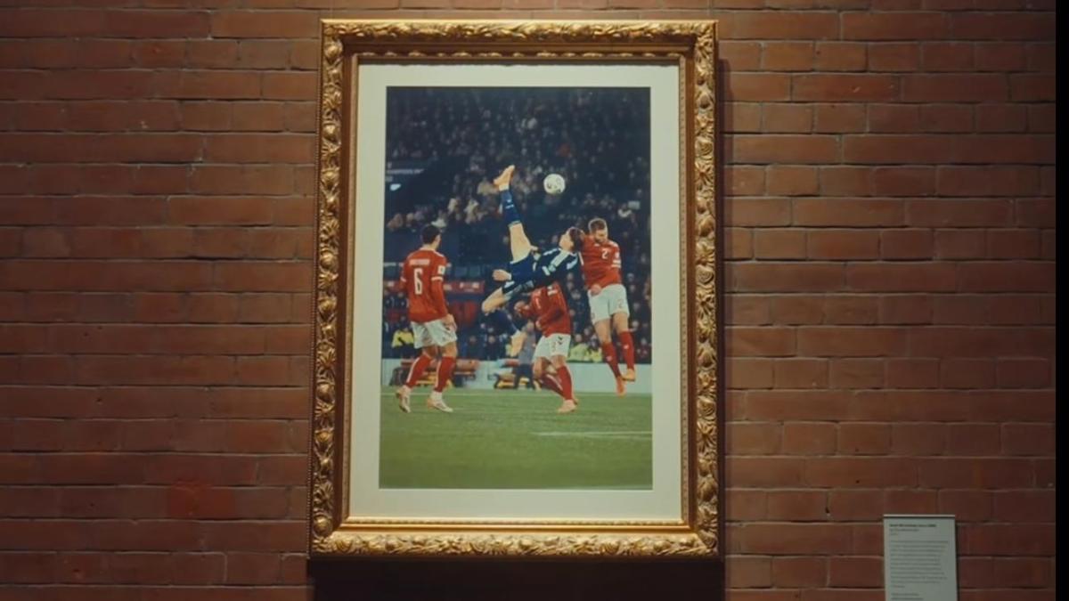 Scott McTominay rovesciata Scozia National Gallery museo Scott McTominay rovesciata Scozia National Gallery museo