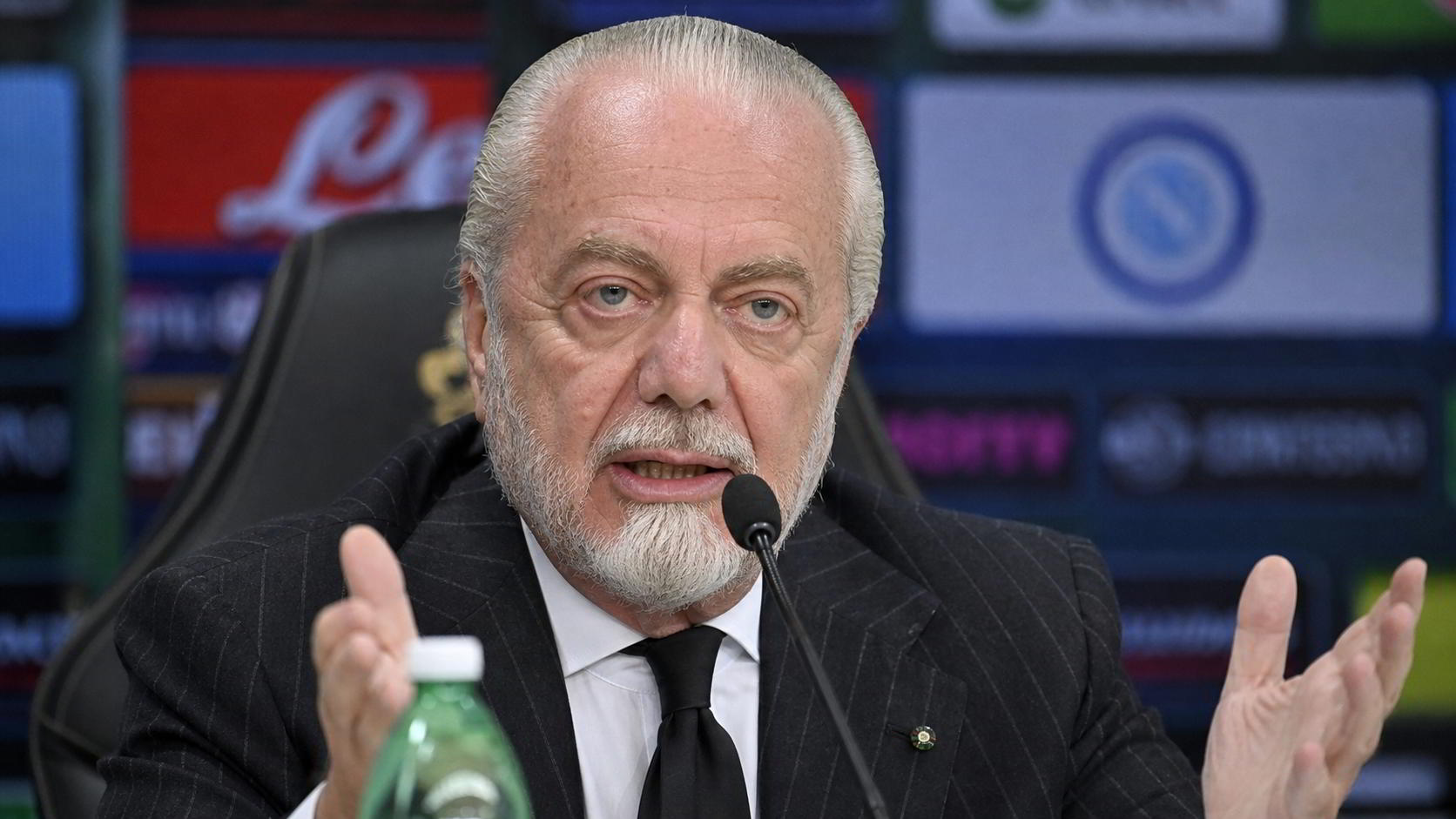 La SSC Napoli presenta alla città e ai suoi tifosi in tutto il mondo Napoli 100, l’evento centrale delle celebrazioni del Centenario, che avrà luogo il prossimo 1° agosto Centenario Napoli: programma, orari e biglietti dell'1 agosto